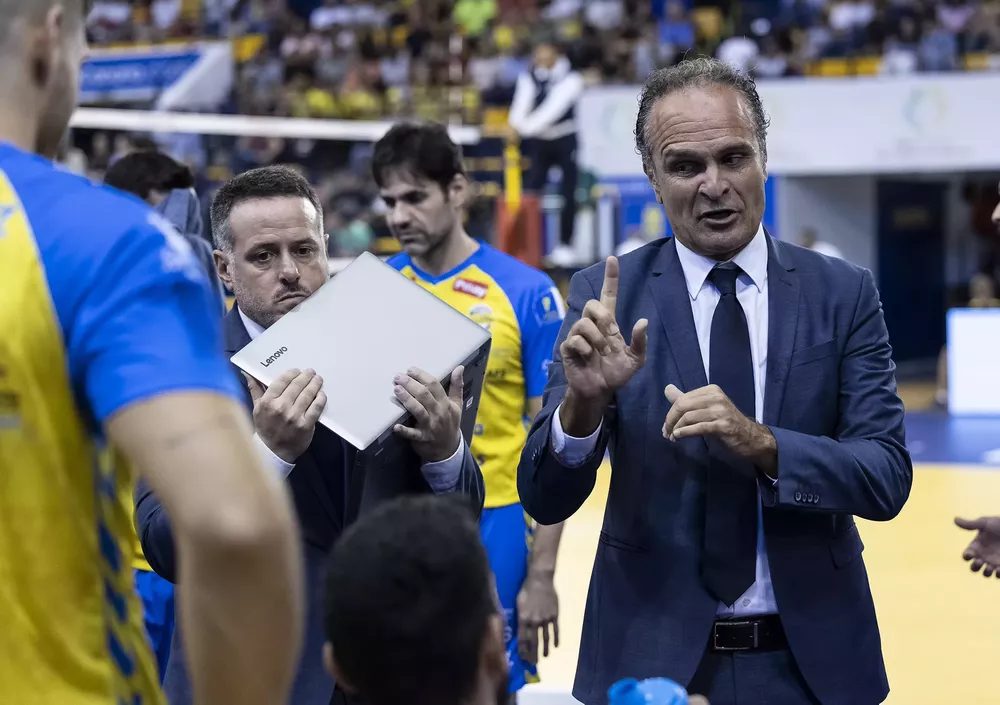 sergio-camarero-club-voleibol-guaguas