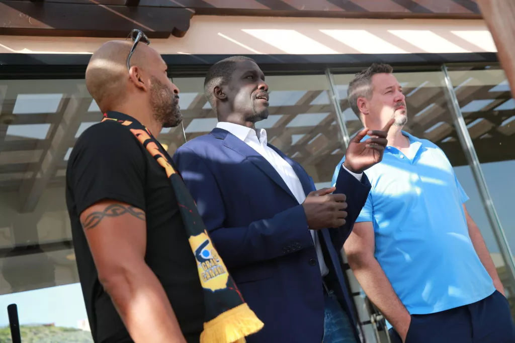 retirada-camiseta-sitapha-savane-club-baloncesto-gran-canaria_2