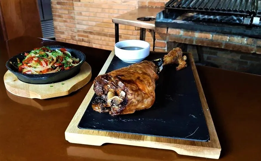 arcos-de-la-laguna-valleseco-I-paletilla-de-cordero-lechal-asada-I-la-gaceta-de-gran-canaria