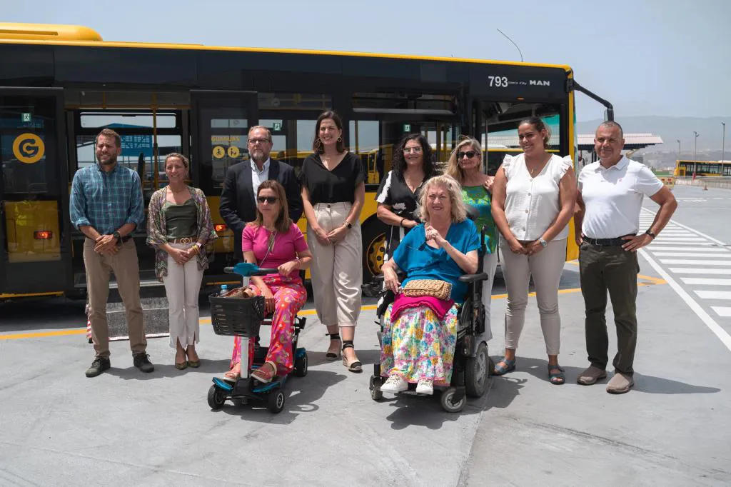 guaguas-municipales-acceso-scooters-personas-con-discapacidad-I-noticias-de-gran-canaria
