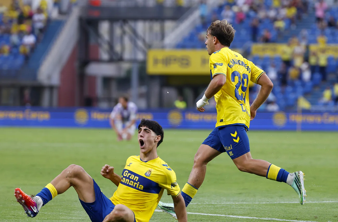 Las-Palmas-salva-un-punto-frente-al-Valladolid