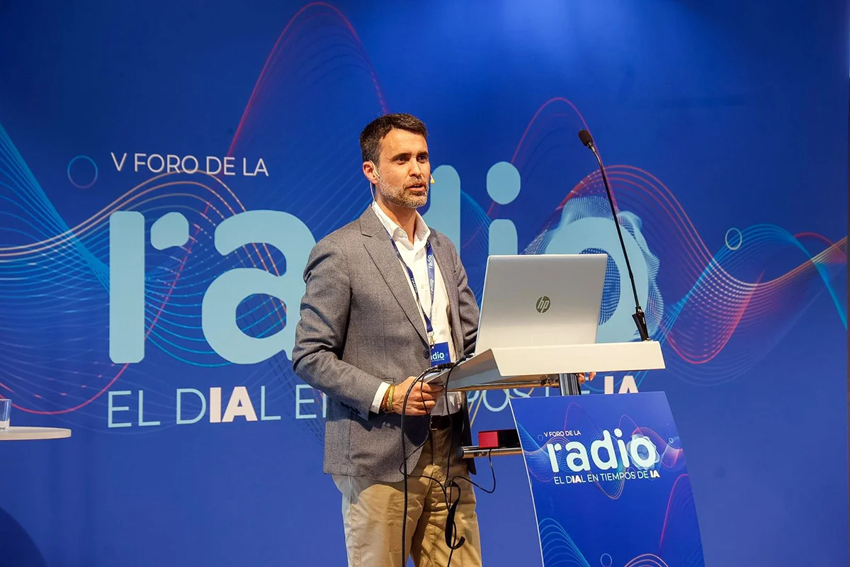 Mayer-Trujillo-prsenta-nueva-OTT-para-escuchar-La-Radio-Canaria-desde-cualquier-dispositivo