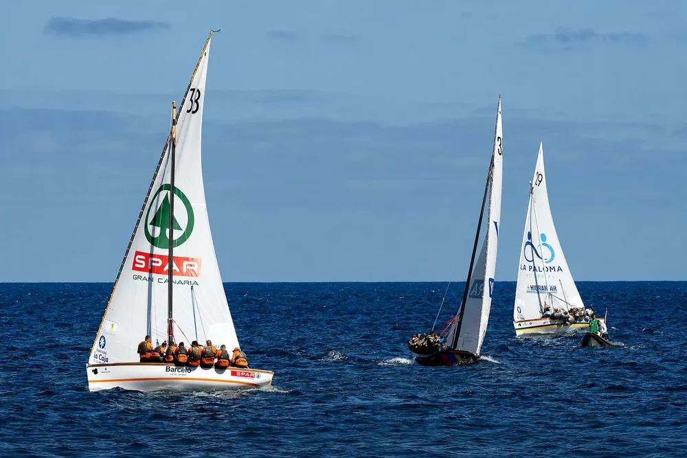 Pueblo-Guanche-gana-Concurso-Fiestas-Fundacionales-y-acaricia-Copa-Cabildo