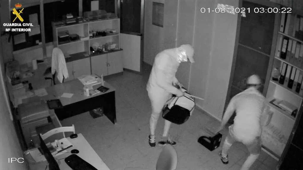 guardia-civil-esclarece-robo-en-mogan