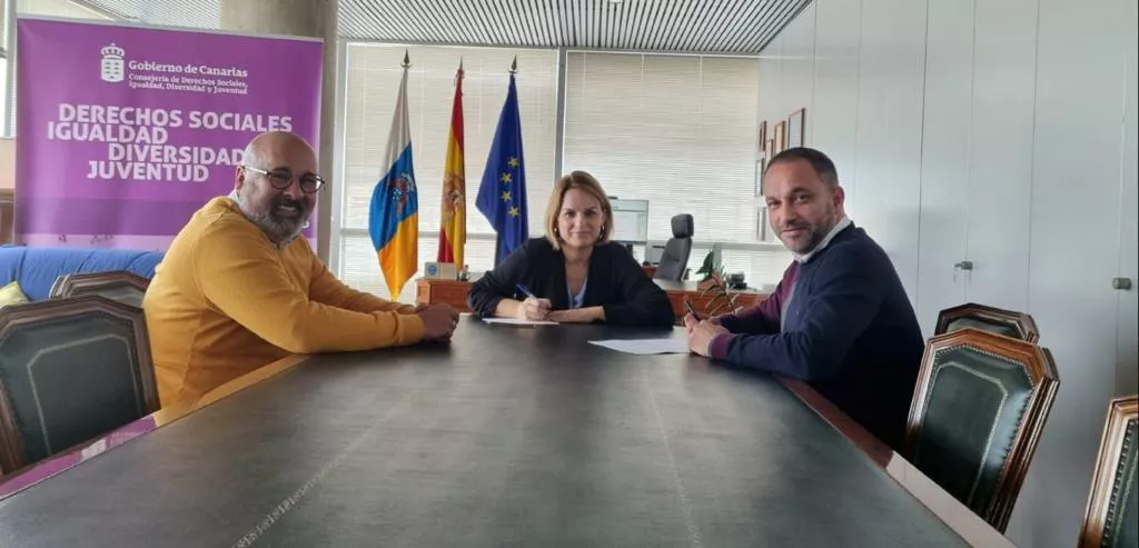 B2646CF4-23F1-487F-93ED-716D3C1550E9