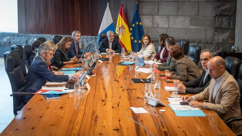 gobierno-Canarias-aprueba-decreto-ley-de-ayudas-fiscales-para-paliar-crisis-guerra-Iran