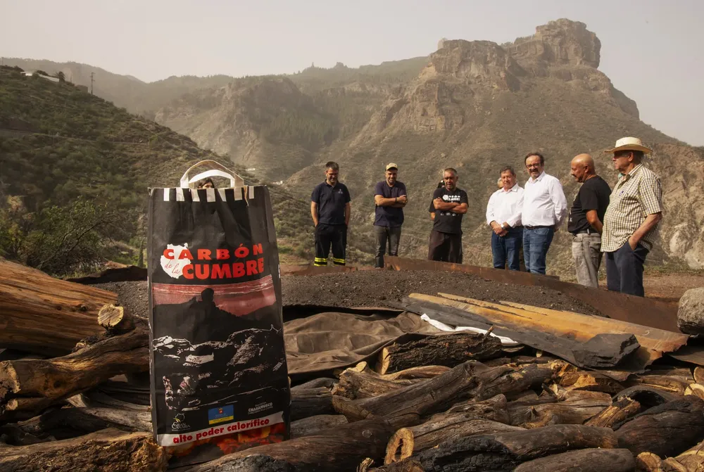 carbon-de-la-cumbre-ideal-para-asaderos_noticias-de-gran-canaria