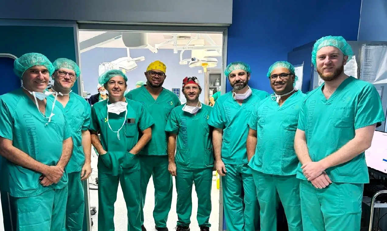 cirugia-toracica-del-hospital-insular-referente-internacional-en-reconstruccion-de-pared-toracica equipo medico de cirugia toracica del hospital insular de gran canaria I noticias de gran canaria