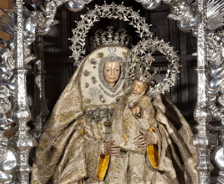 virgen-del-pino-con-manto-de-los-pinos-I-teror-I-la-gaceta-noticias-gran-canaria virgen del pino teror I la gaceta de gran canaria I noticias gran canaria