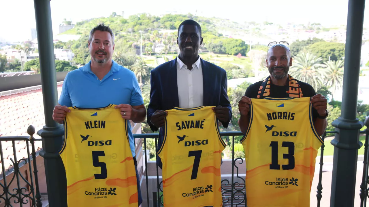 retirada-camiseta-sitapha-savane-club-baloncesto-gran-canaria