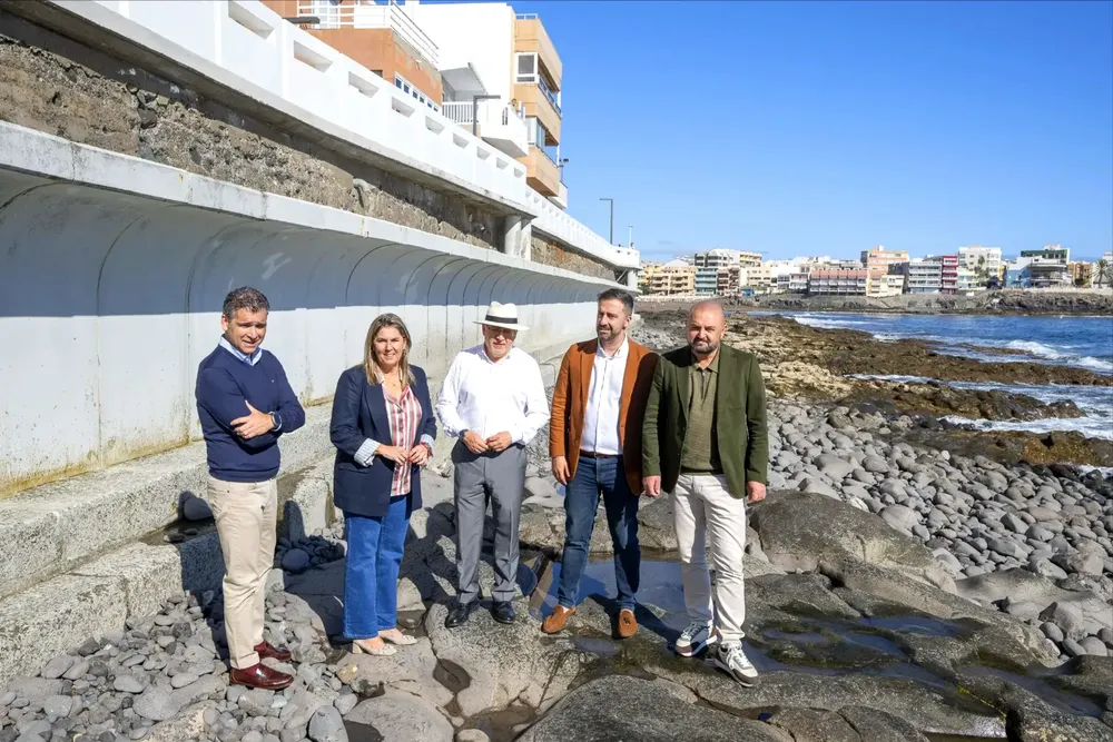 salinetas-estrena-su-renovado-paseo-maritimo