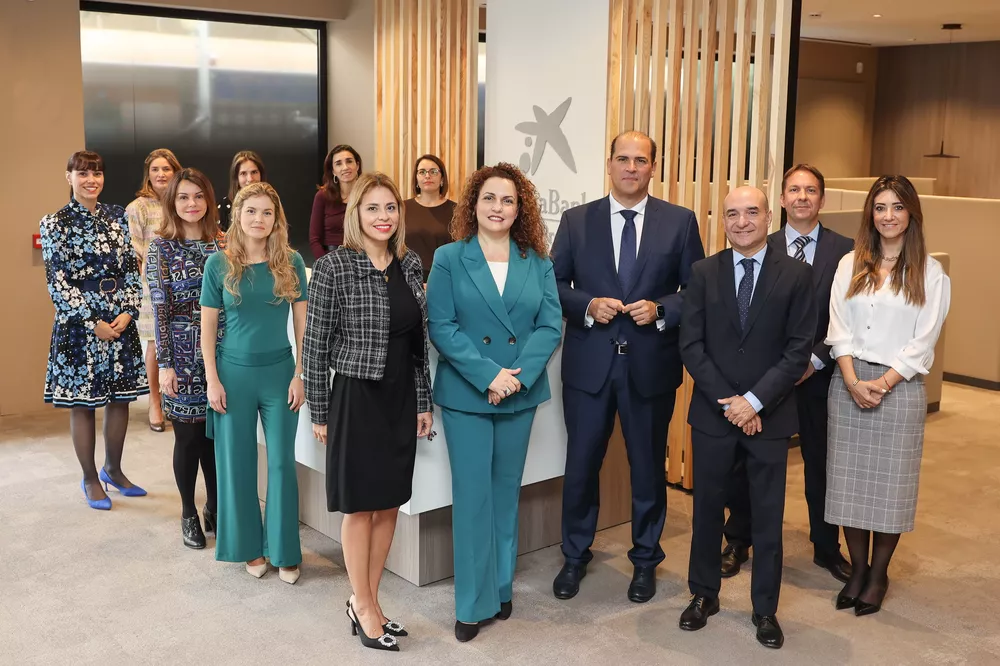 caixabank-inaugura-la-nueva-store-premier-en-las-palmas-de-gran-canaria_la-gaceta-de-gran-canaria