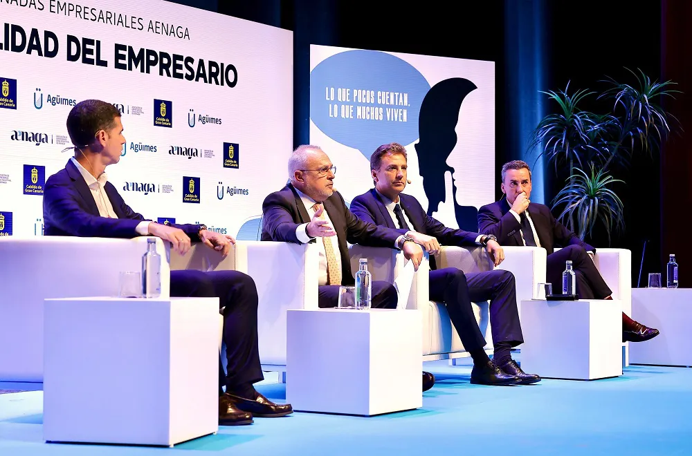 jornada-empresarial-aenaga-reflexiona-sobre-realidad-del-empresario-en-canarias