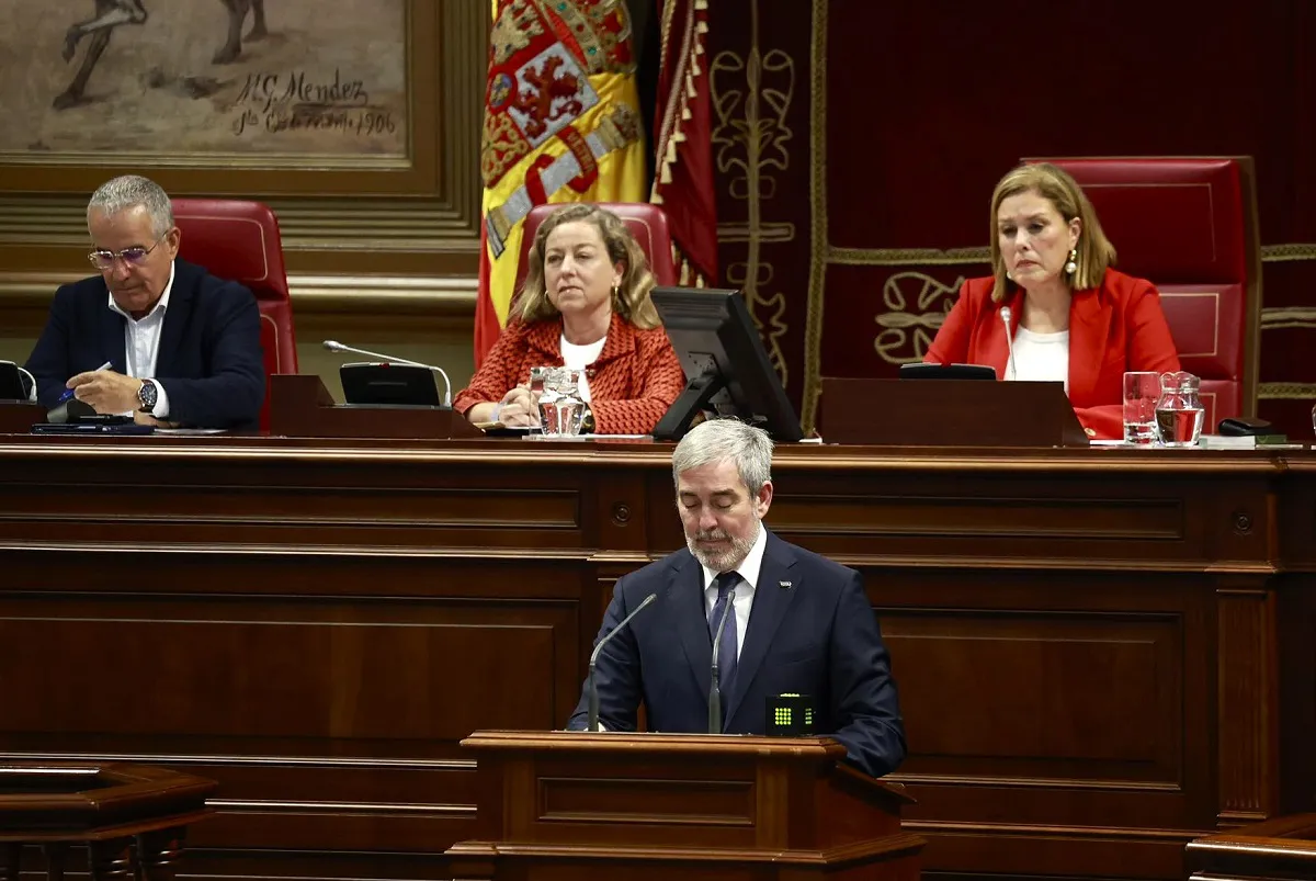 fernando-clavijo-quiere-restringir-la-residencia-y-compra-de-viviendas-a-extranjeros-en-canarias