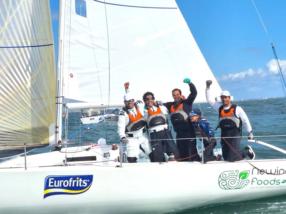 javier-y-alberto-padron-se-proclaman-campeones-del-mundo-de-la-clase-j80-en-francia