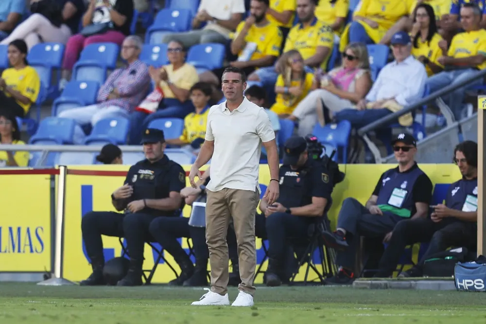 luis-carrion-entrenador-union-deportiva-las-palmas