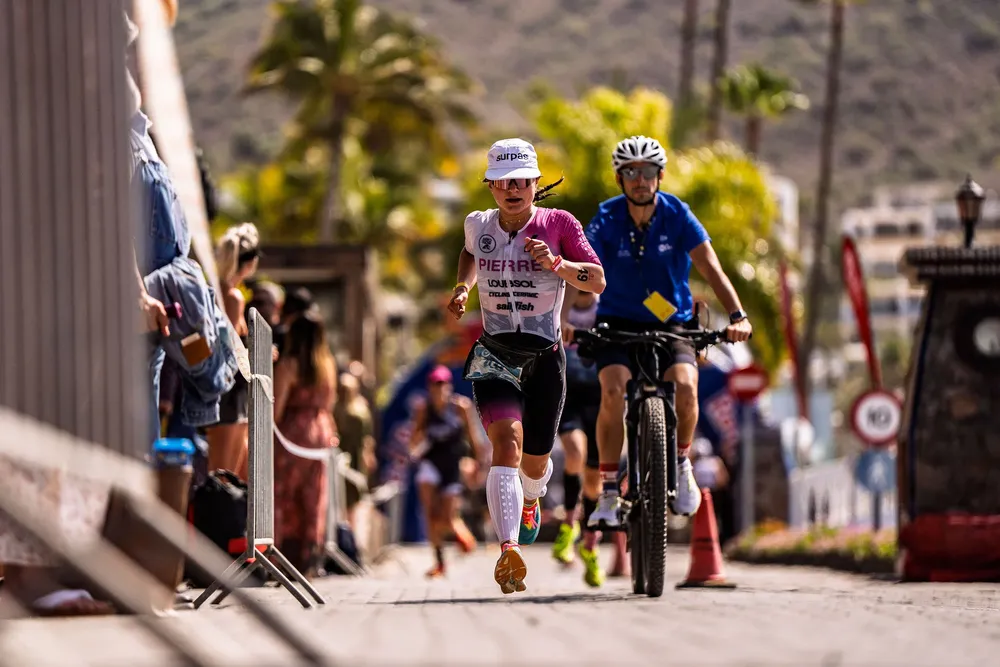 Anfi-Challenge-Mogan-reune-elite-mundial-triatlon-en-Gran-Canaria