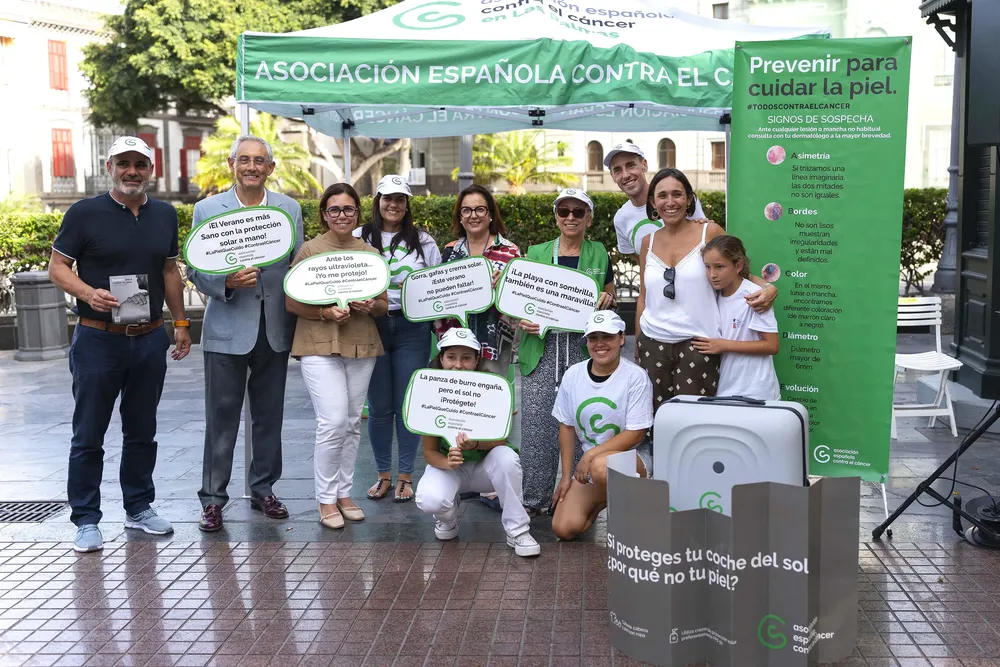 asociacion-espanola-contra-el-cancer-en-las-palmas-presenta-la-campana-de-sol-lapielquecuido