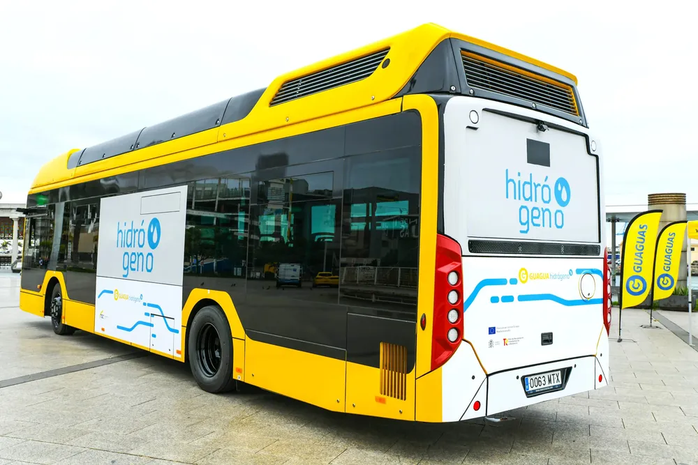 guaguas-municipales-incorpora-su-primer-vehiculo-propulsado-por-hidrogeno-verde