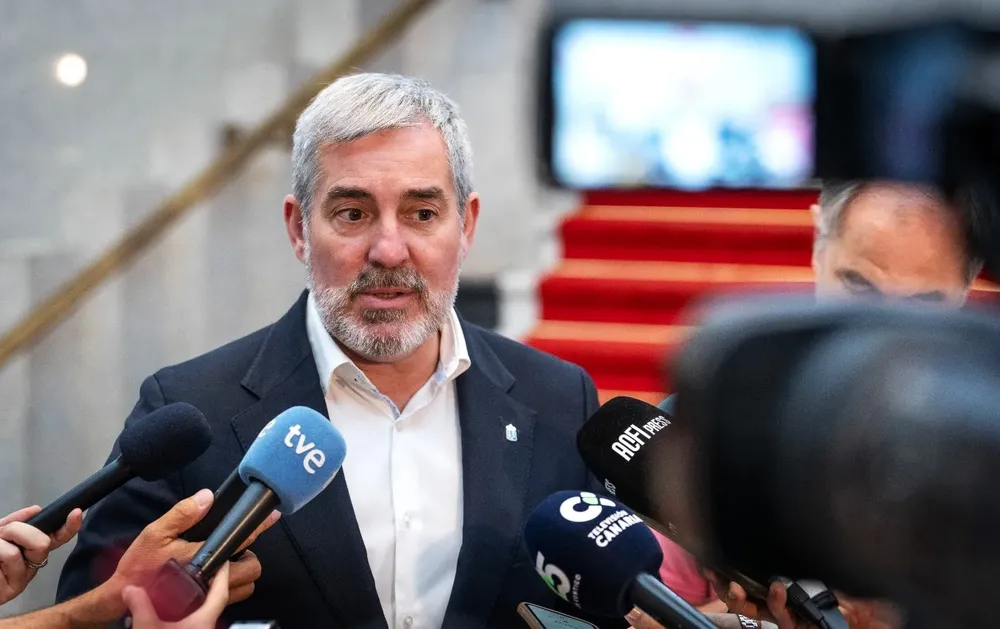 fernando-clavijo-pacto-canario-por la-migracion fernando clavijo presidente del gobierno de canarias