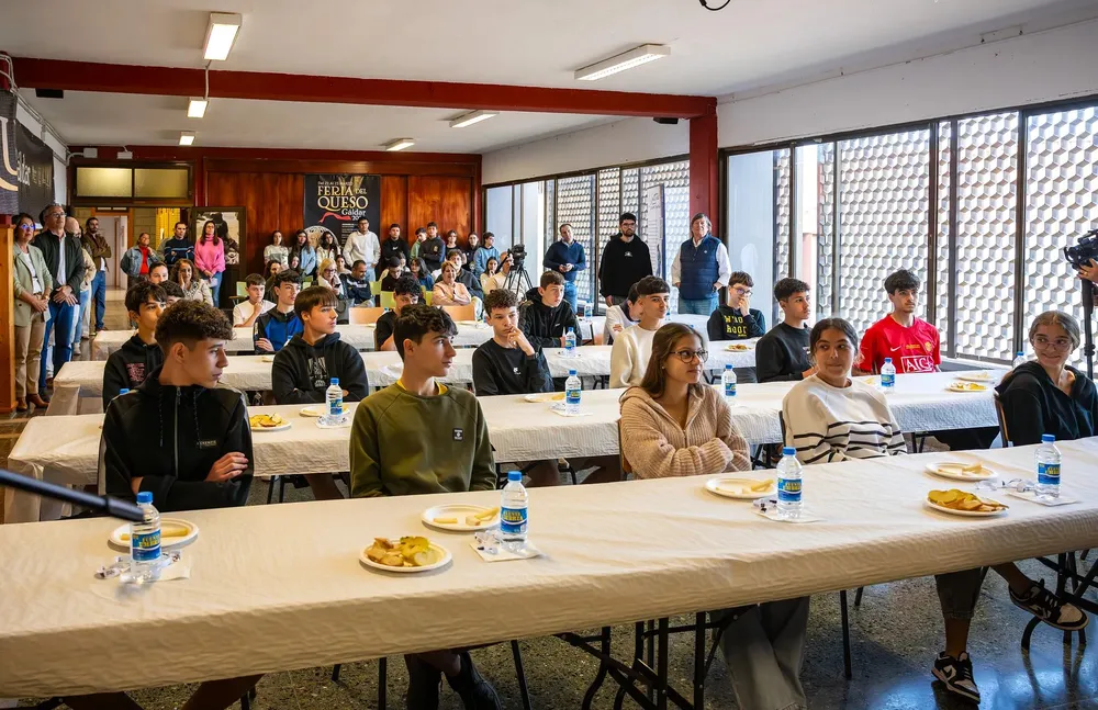 mancomunidad-del-norte-fomenta-consumo-queso-entre-jovenes-ies-roque-amagro