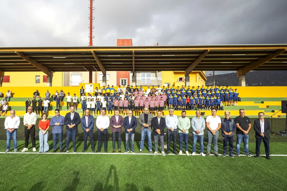 inauguración-estadio-barrial-en-galdar