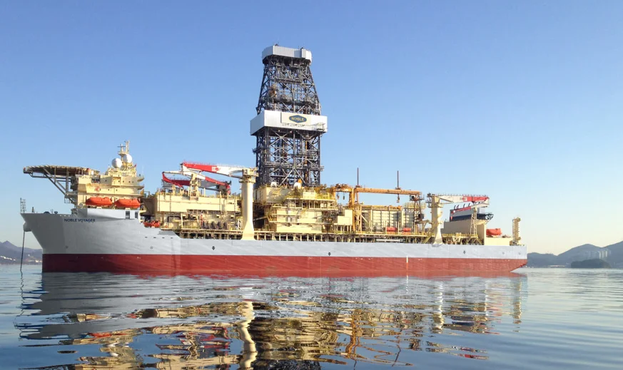 Noble-Voyager-en-puerto-de-Las-Palmas