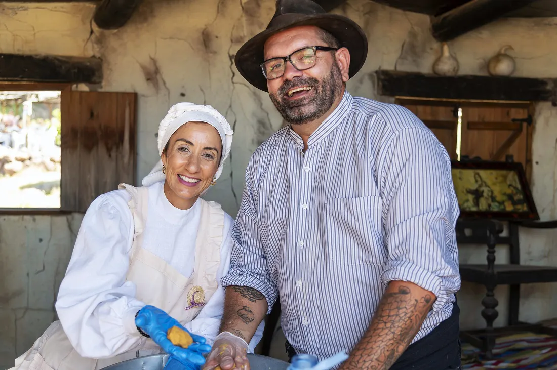 gofio-protagoniza-en-mogan-el-dia-de-canarias