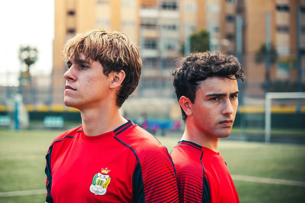 alvaro-exposito-y-adrian-mendez-pelicula-lo-que-no-decimos-finaliza-rodaje-en-gran-canaria