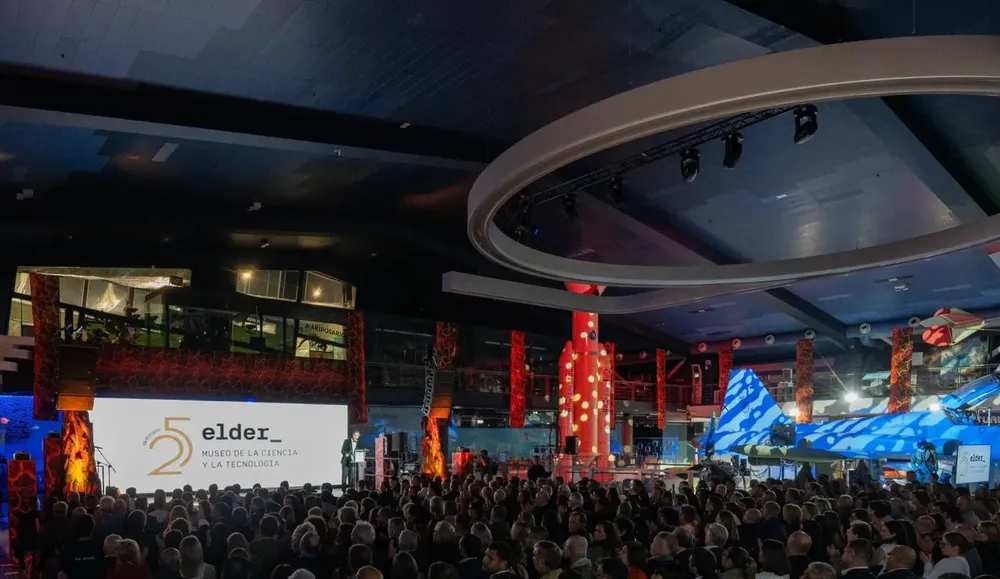 jose-gilberto-moreno-aniversario-museo-elder