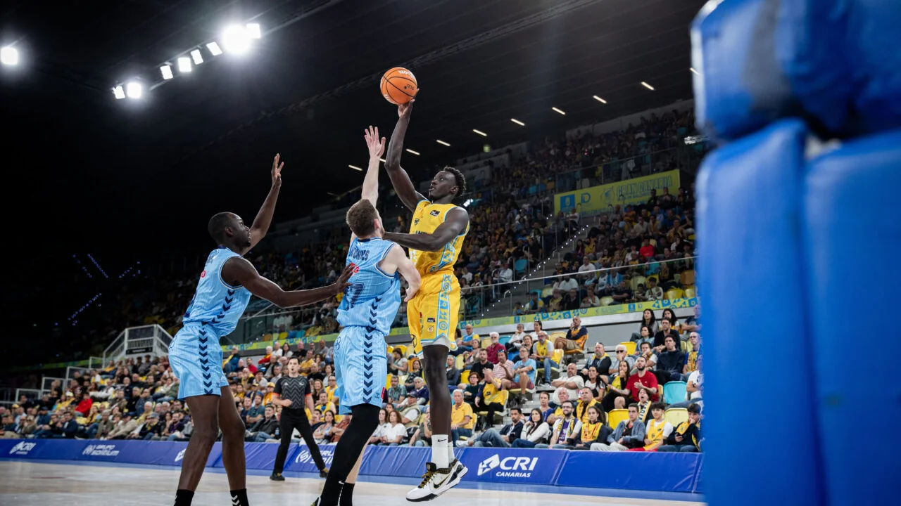 breogan-derrota-al-granca-en-el-gran-canaria-arena-y-lo-mantiene-cerca-del-descenso