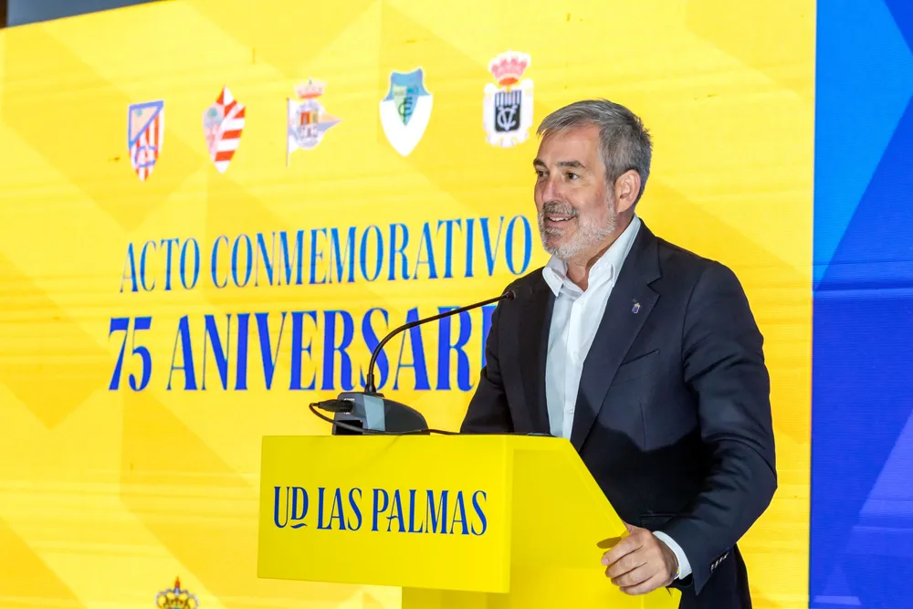 fernando-clavijo-acto-75-aniversario-las-palmas_2