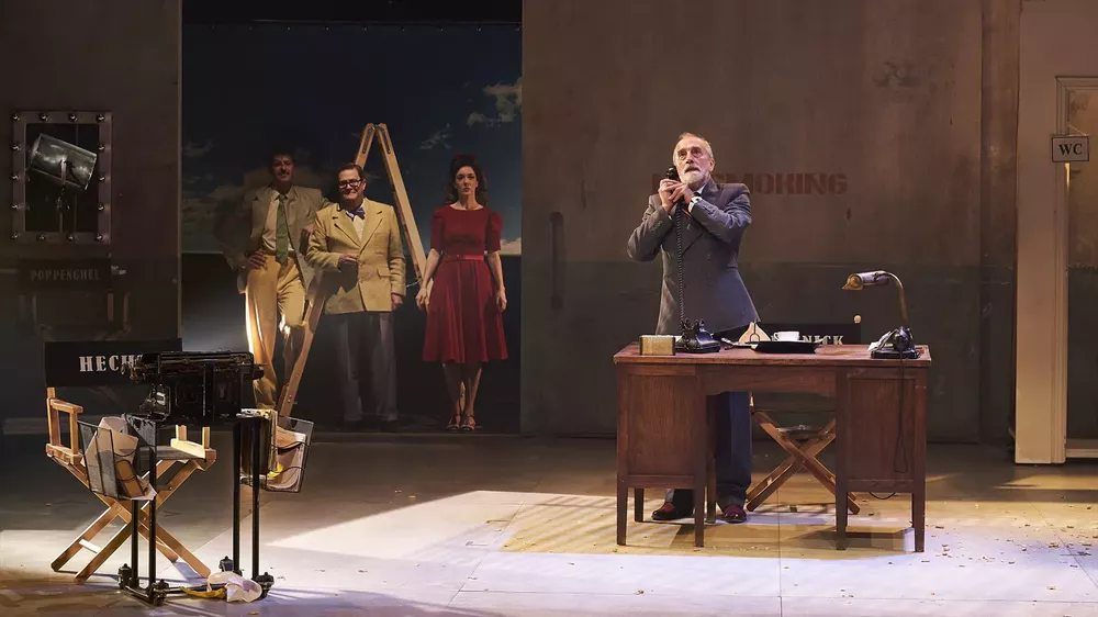 gonzalo-de-castro_platanos-cacahuetes-y-lo-que-el-viento-se-llevo_la-gaceta-de-gran-canaria