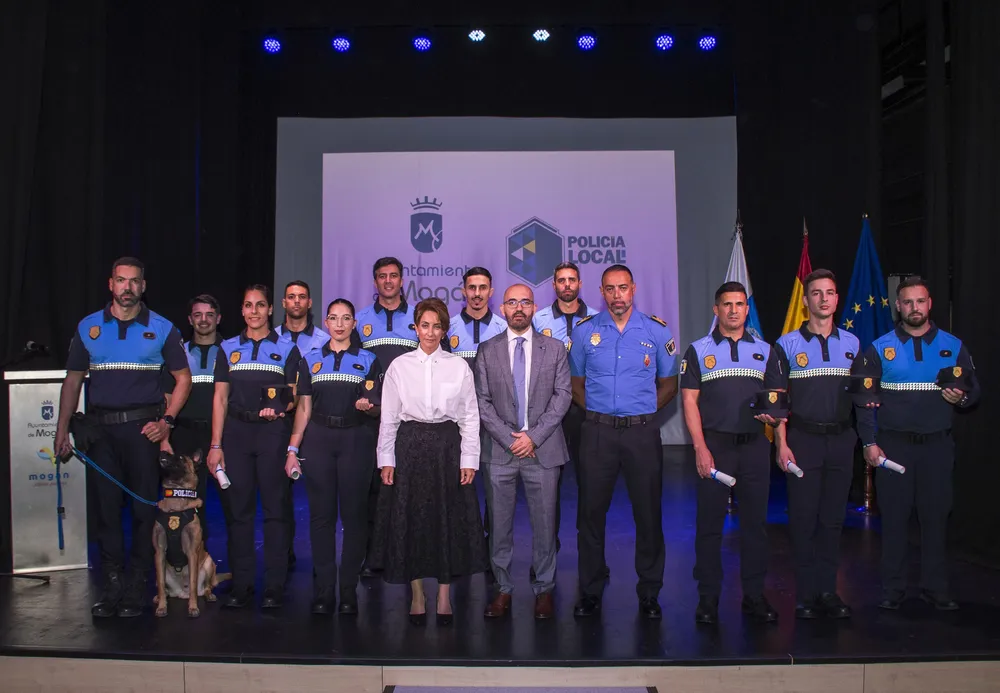 mogan-incorpora-diez-nuevos-policias-locales-y-presenta-unidad-canina