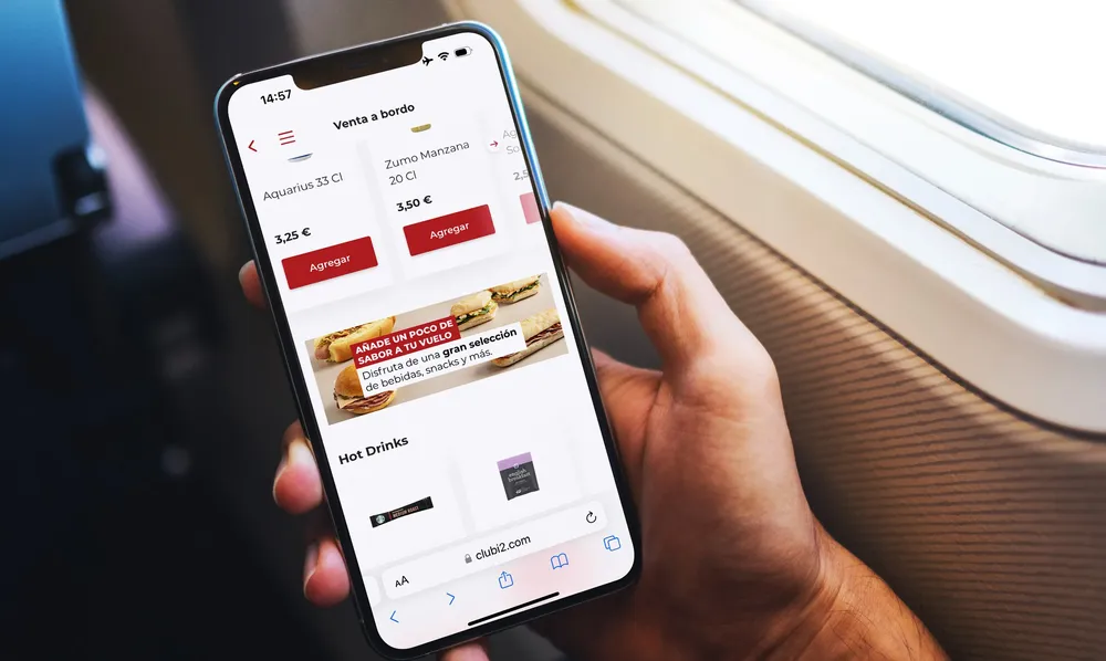 clientes-iberia-express-podran-pedir-comida-a-bordo-desde-movil