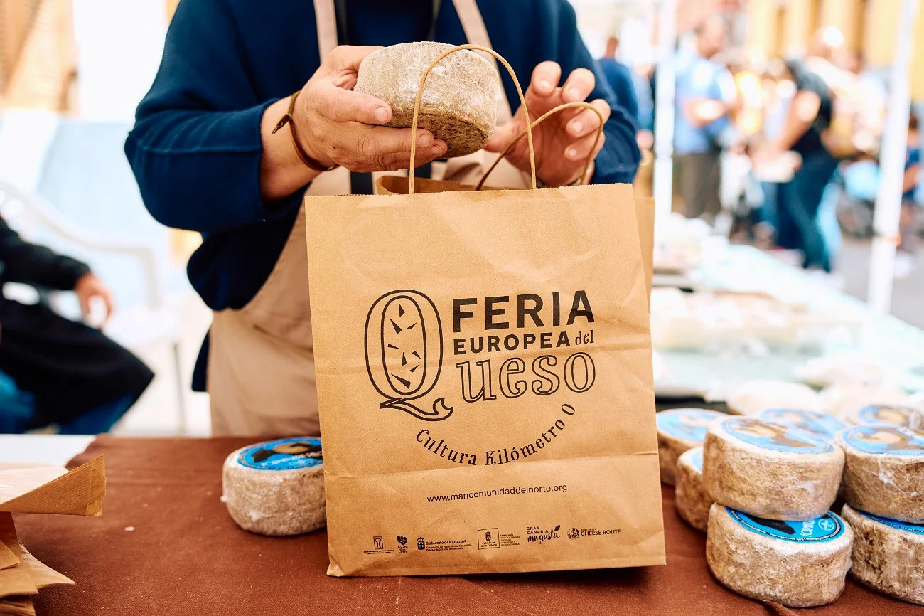 feria-europea-del-queso-vende-cinco-mil-kilos-en-la-aldea
