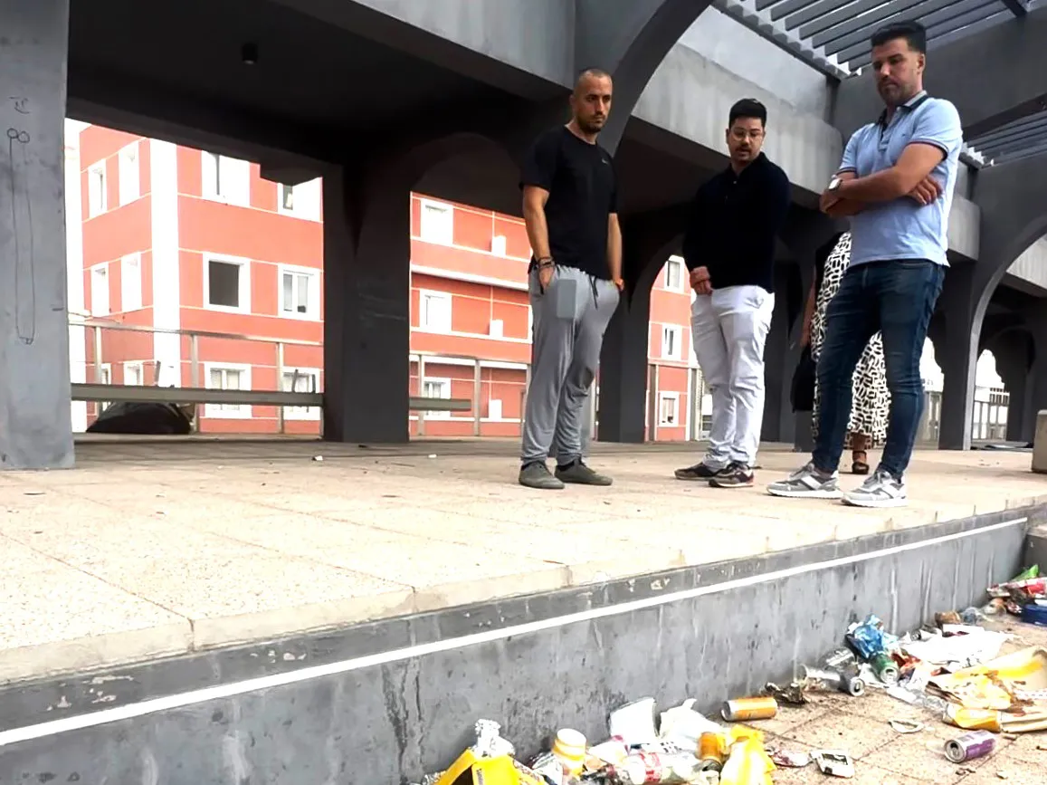 david-suarez-denuncia-suciedad-grada-tribuna-estadio-insular