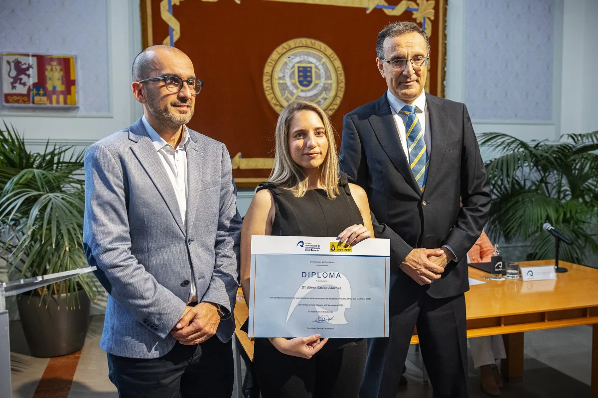 udlp-recibe-medalla-de-la-ulpgc