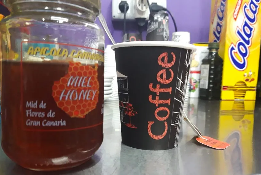 miel-de-gran-canaria-no-levanta-alas-ni-cabeza