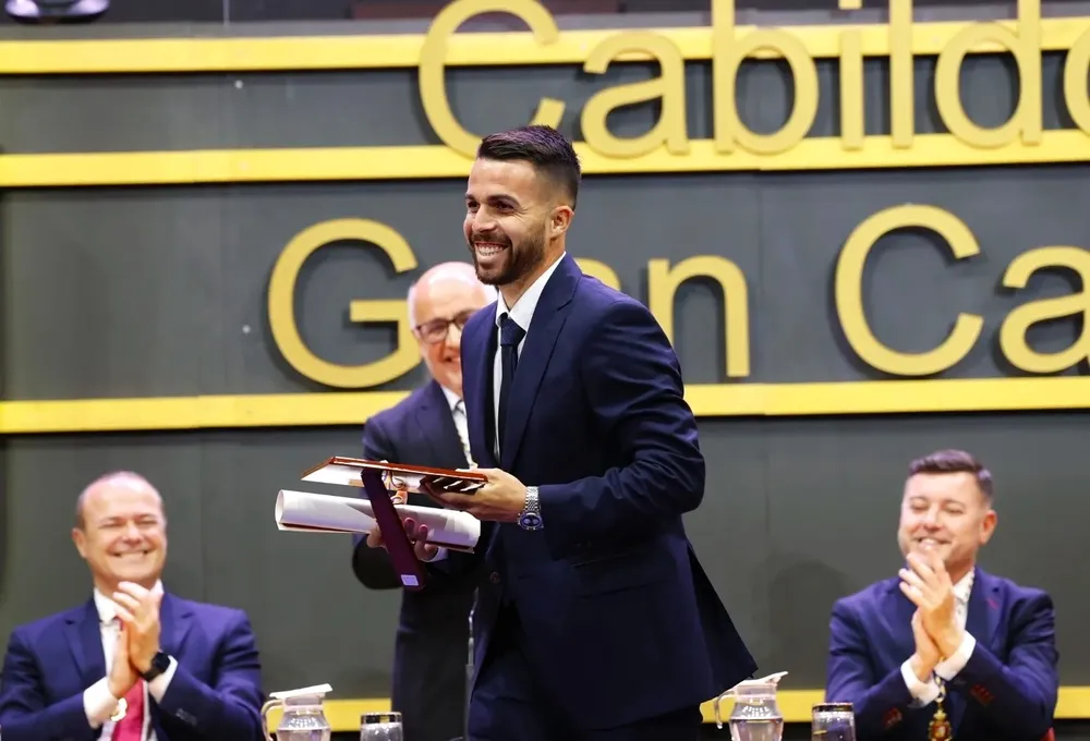 kirian-rodriguez-galardonado-con-el-premio-roque-nublo-del-cabildo-de-gran-canaria_andres-arencibia-el-nuevo-insular_la-gaceta-noticias-gran-canaria kirian rodriguez galardonado con el premio roque nublo del cabildo I la gaceta de gran canaria I noticias de gran canaria