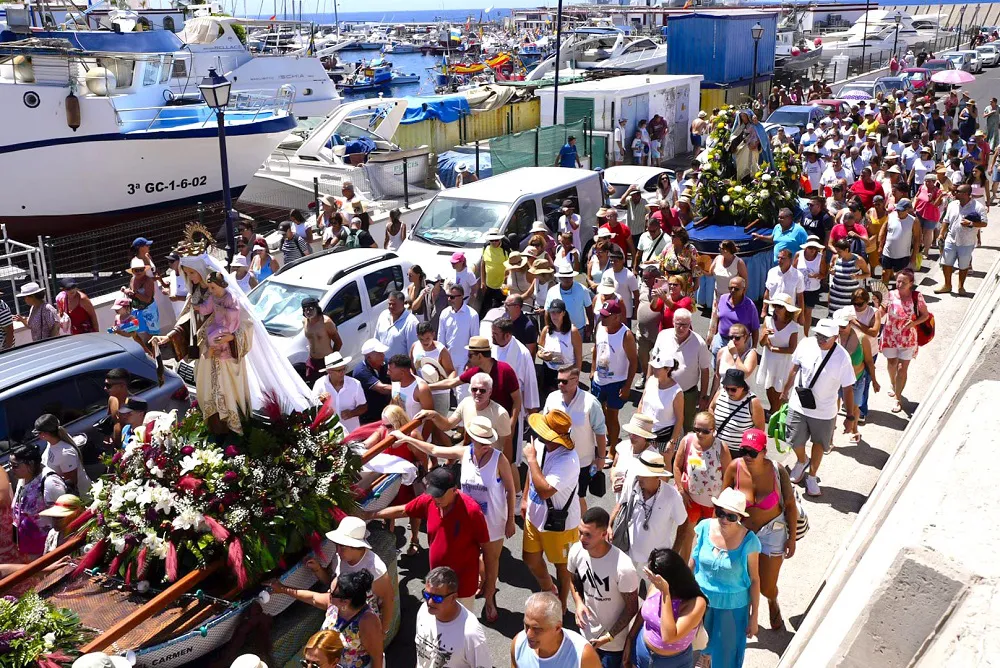 procesion-virgen-del-carmen-arguineguin-y-playa-de-mogan