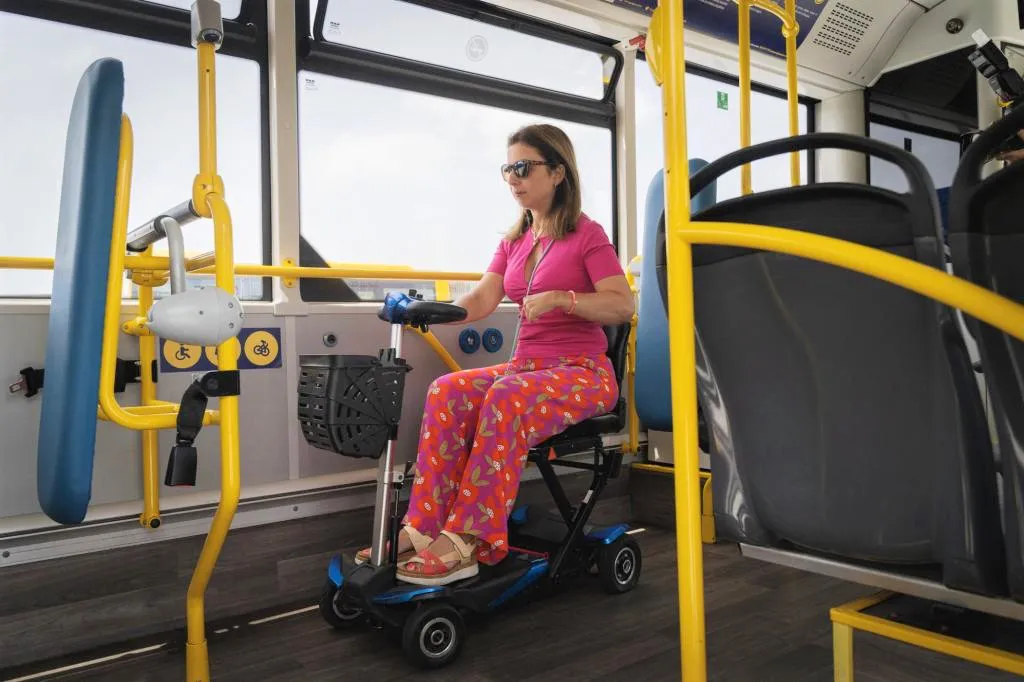 guaguas-municipales-acceso-scooters-personas-con-discapacidad-I-noticias-gran-canaria