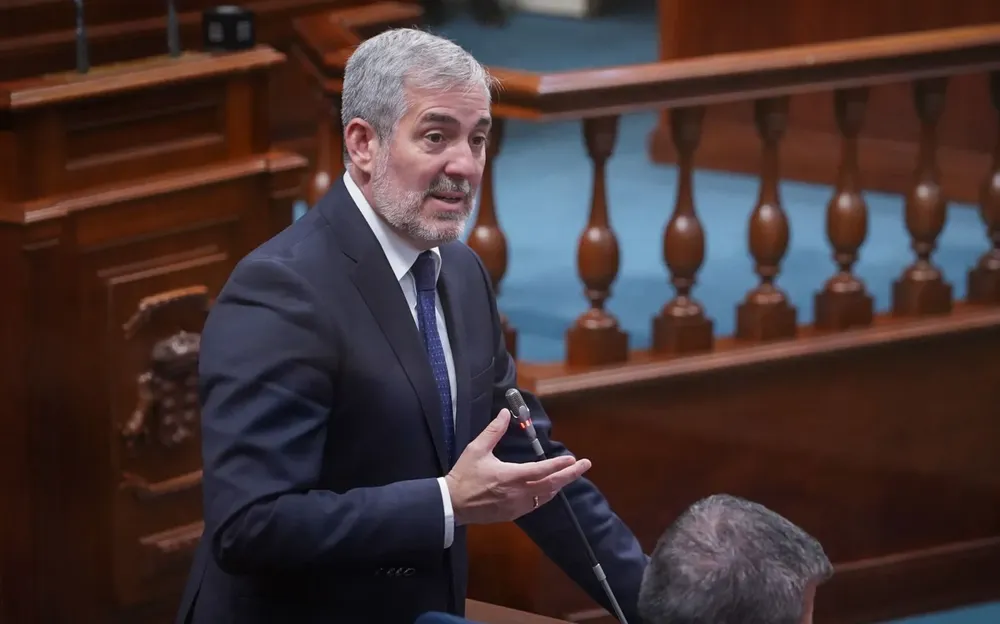 fernando-clavijo-augura-que-los-movimientos-en-politica-migratoria-del-gobierno-de-espana-seran-tan-solo-un-parche_la-gaceta-noticias-gran-canaria fernando clavijo presidente del gobierno de canarias
