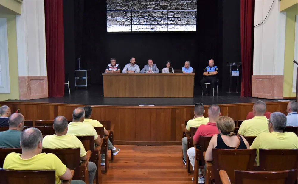 galdar-y-taxistas-acuerdan-horario-obligatorio-para-mejorar-el-servicio-I-noticias-gran-canaria