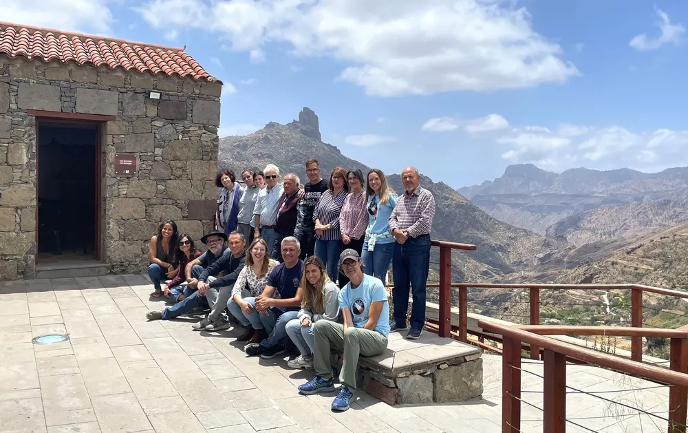 colaboradores-proyecto-educativo-la-huella-de-los-canarii-premiado-por-unesco