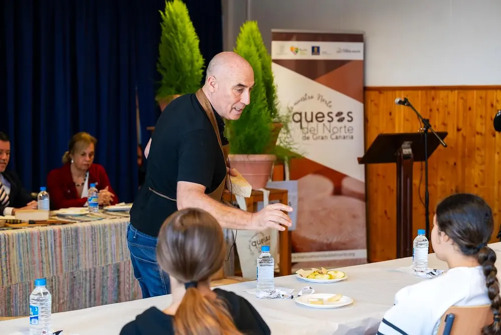 isidoro-jimenez-dia-del-queso-mancomunidad-del-norte-ies-roque-amagro