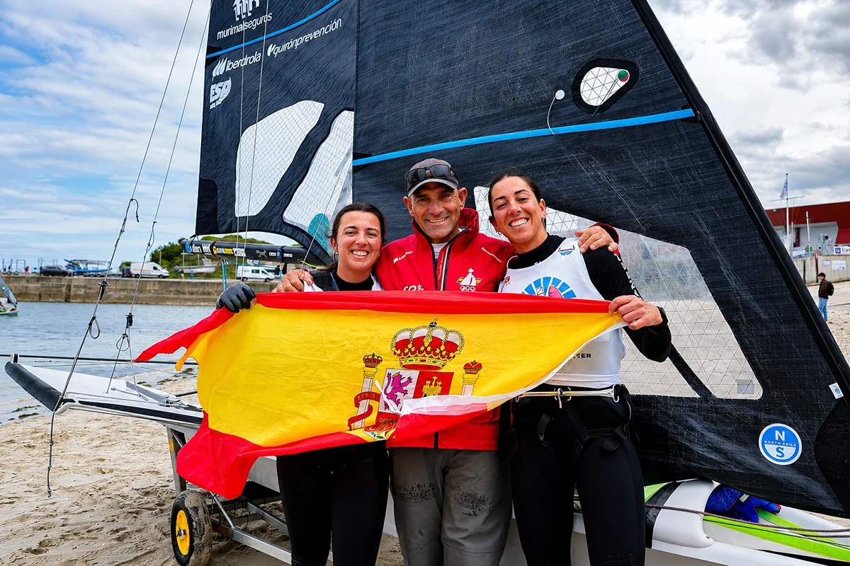 Maria-Cantero-y-Paula-Barcelo-subcampeonas-mundiales-de-vela