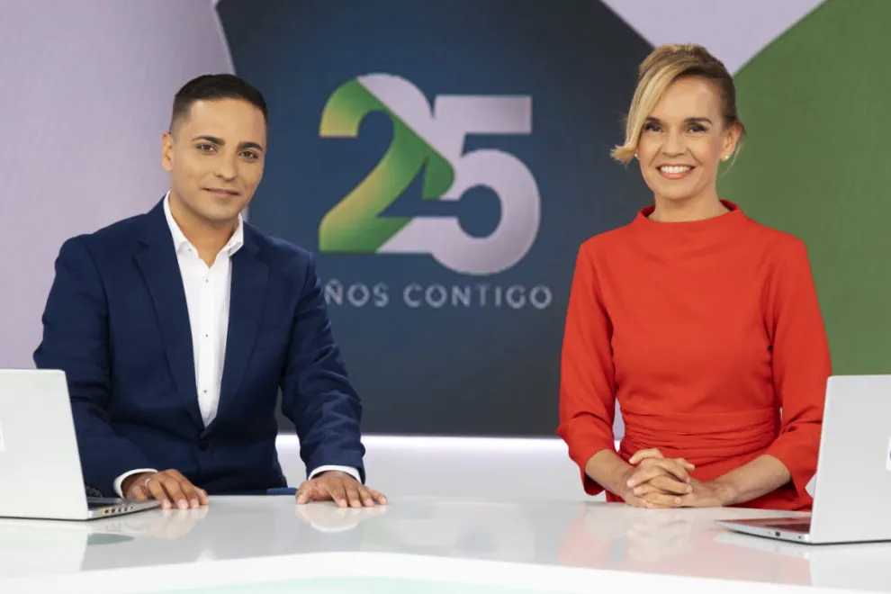 television-canaria-arranca-nueva-temporada-servicios-informativos_telenoticias-fin-de-semana_isabel-baeza-y-yeray-sosa