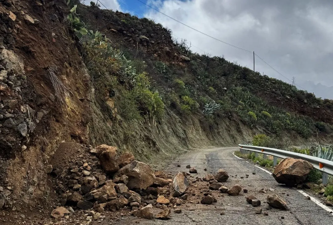 olivier-deja-intensas-lluvias-en-gran-canaria-con desprendimientos-de-rocas-en-varias-carreteras