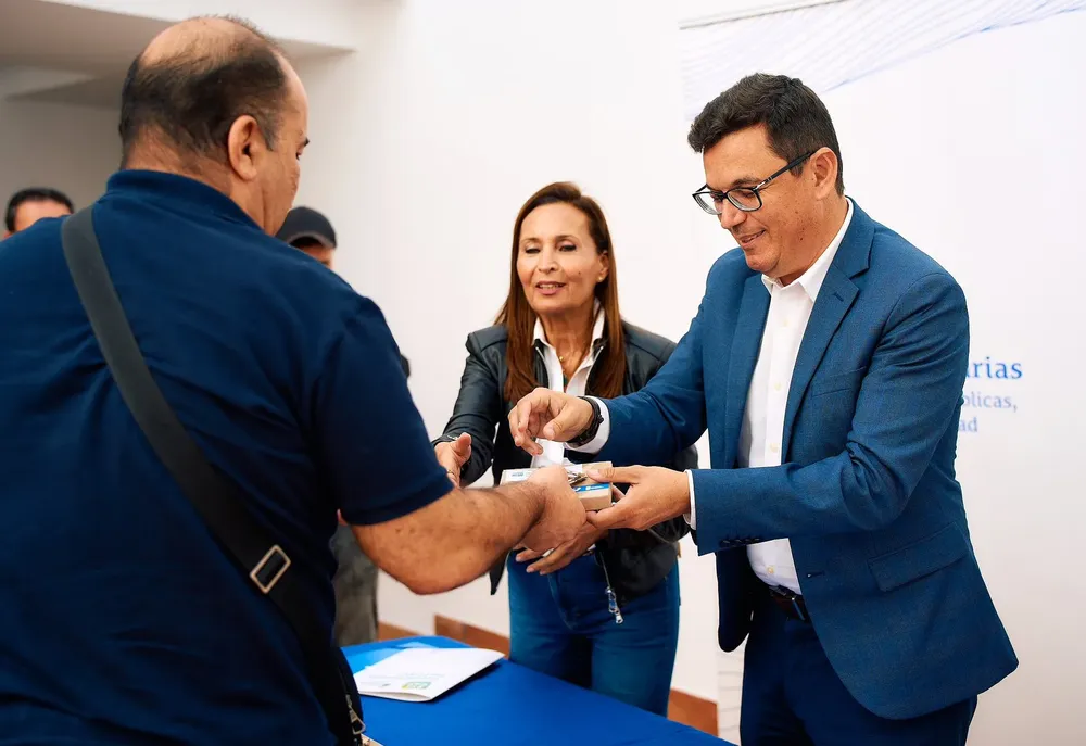 gobierno-canario-entrega-26-viviendas-en-agaete